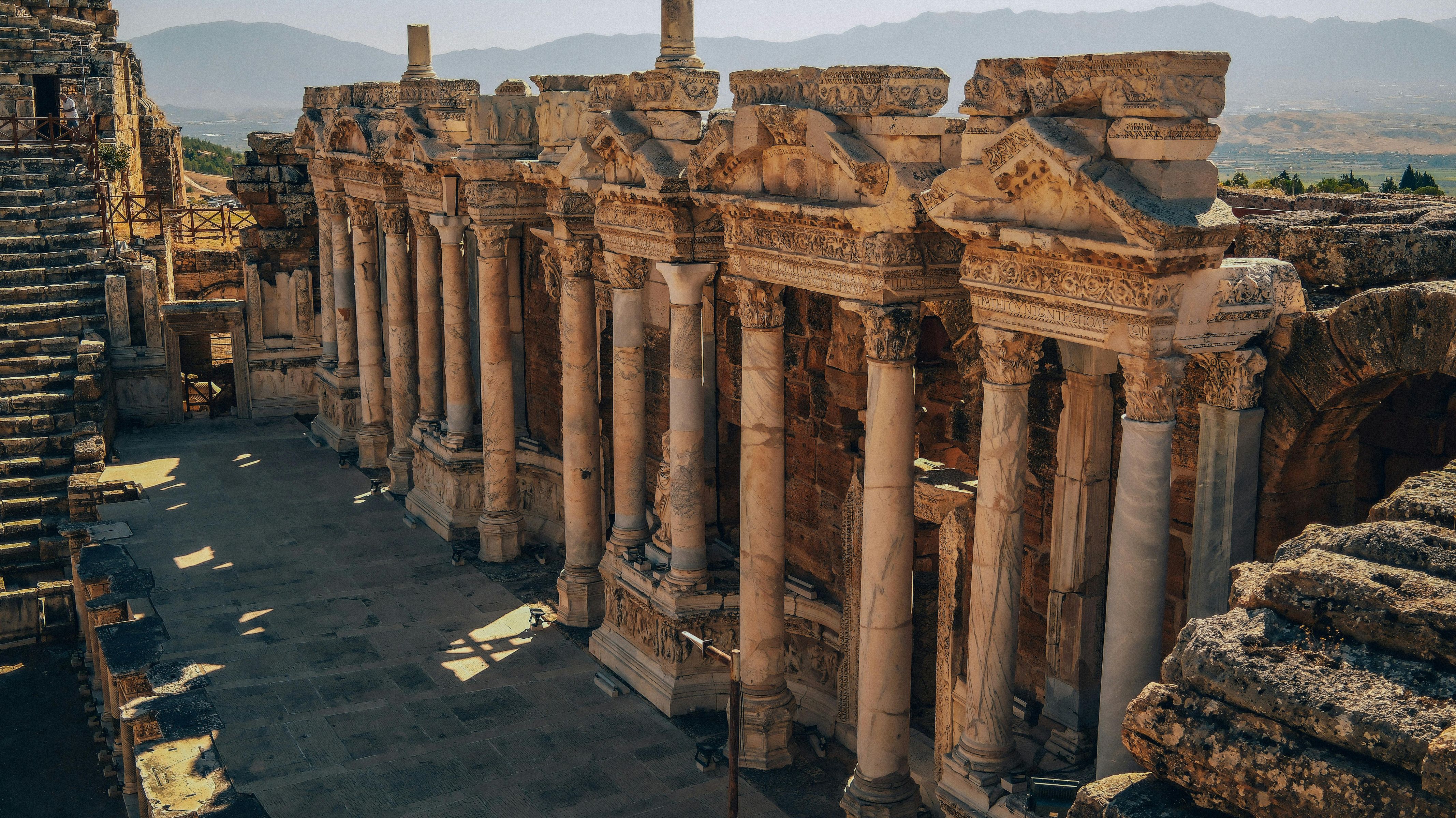 A grand architectural interior from the Liberum Arbitrium Roman world